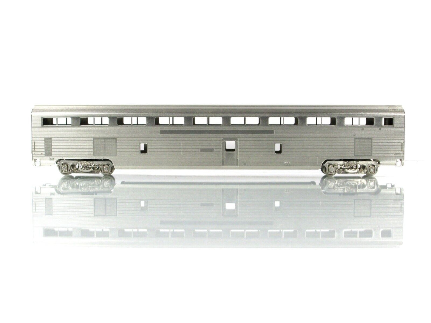 HO Scale BRASS ***SANTA FE*** High Level Chair Car, 700 Series - Hallmark Models