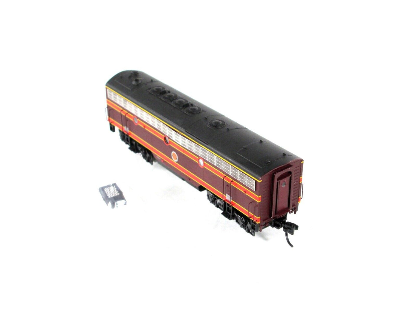 N Scale **CHICAGO GREAT WESTERN*** EMD F7B - Intermountain 69747, DCC Rdy **RARE