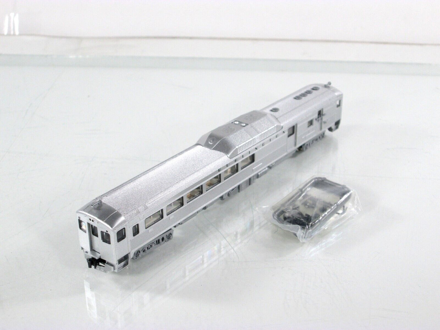 N Scale ***BURLINGTON - RAIL DIESEL CAR***  RDC-3 -- Kato 166-0200, DCC Ready