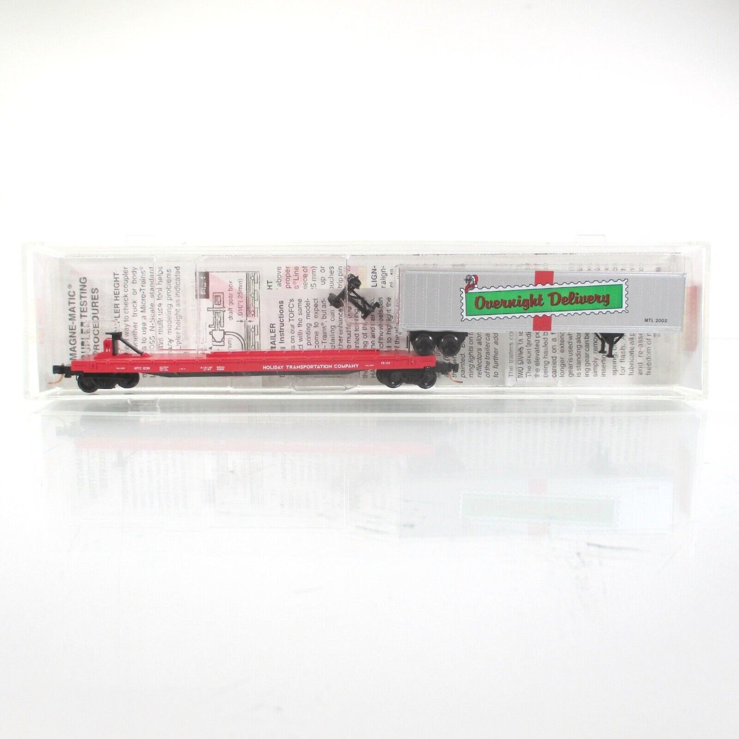 N Scale **CHRISTMAS OVERNIGHT DELIVERY** Flat Car & Trailer - Micro Trains 64082
