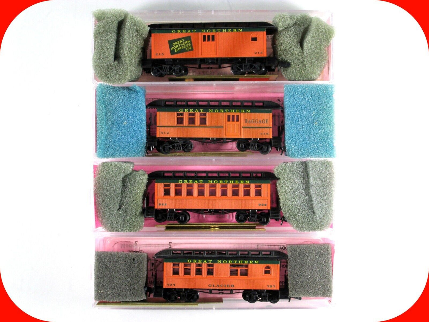 N Scale **GREAT NORTHERN** OVERTON Old Time Passenger 4-Car Set ---- Roundhouse