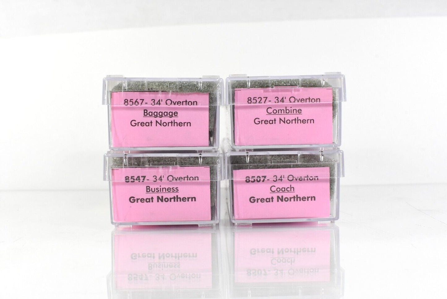 N Scale **GREAT NORTHERN** OVERTON Old Time Passenger 4-Car Set ---- Roundhouse