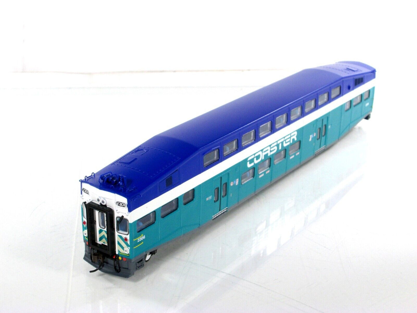 HO Scale SAN DIEGO ***COASTER***  Bombardier Control Car #2306 ---- Athearn 2542
