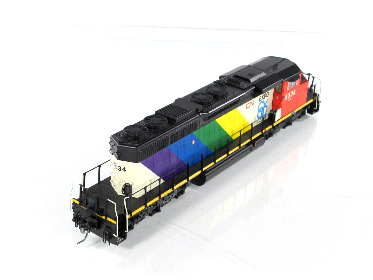 HO Scale *CANADIAN NATIONAL, EXPO 86* SD40-2W #5334 -Intermountain 49305 DCC Rdy