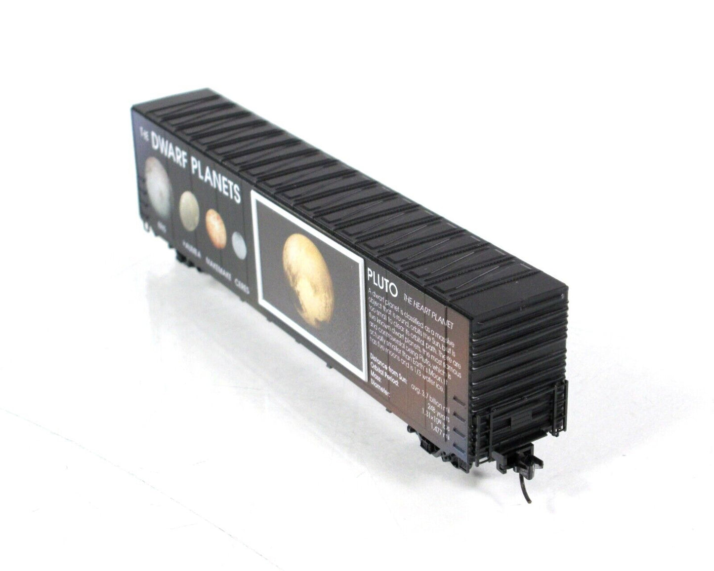 N Scale *DWARF PLANETS** Solar System 60' Box Car -Micro Trains 10200839 LIGHTED