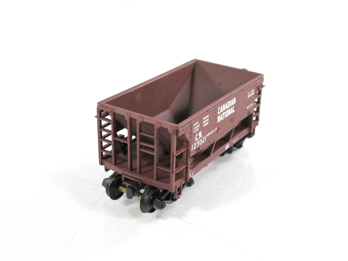 HO Scale ***CANADIAN NATIONAL*** Mining Ore Car 12-Pack Set -- Walthers 932-4459