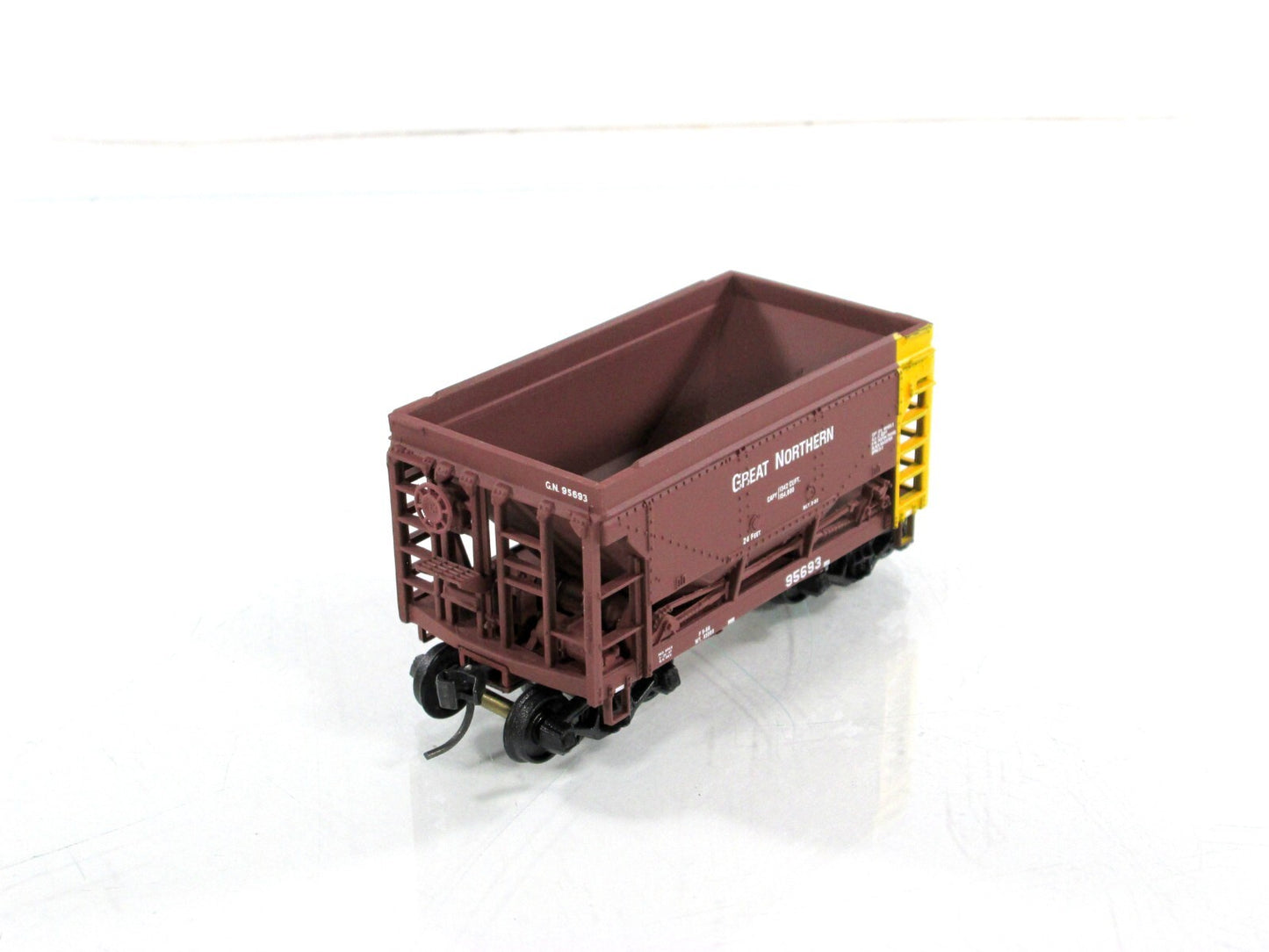 HO Scale **GREAT NORTHERN** Taconite Mining Ore Car 12-Pack -- Walthers 932-4555