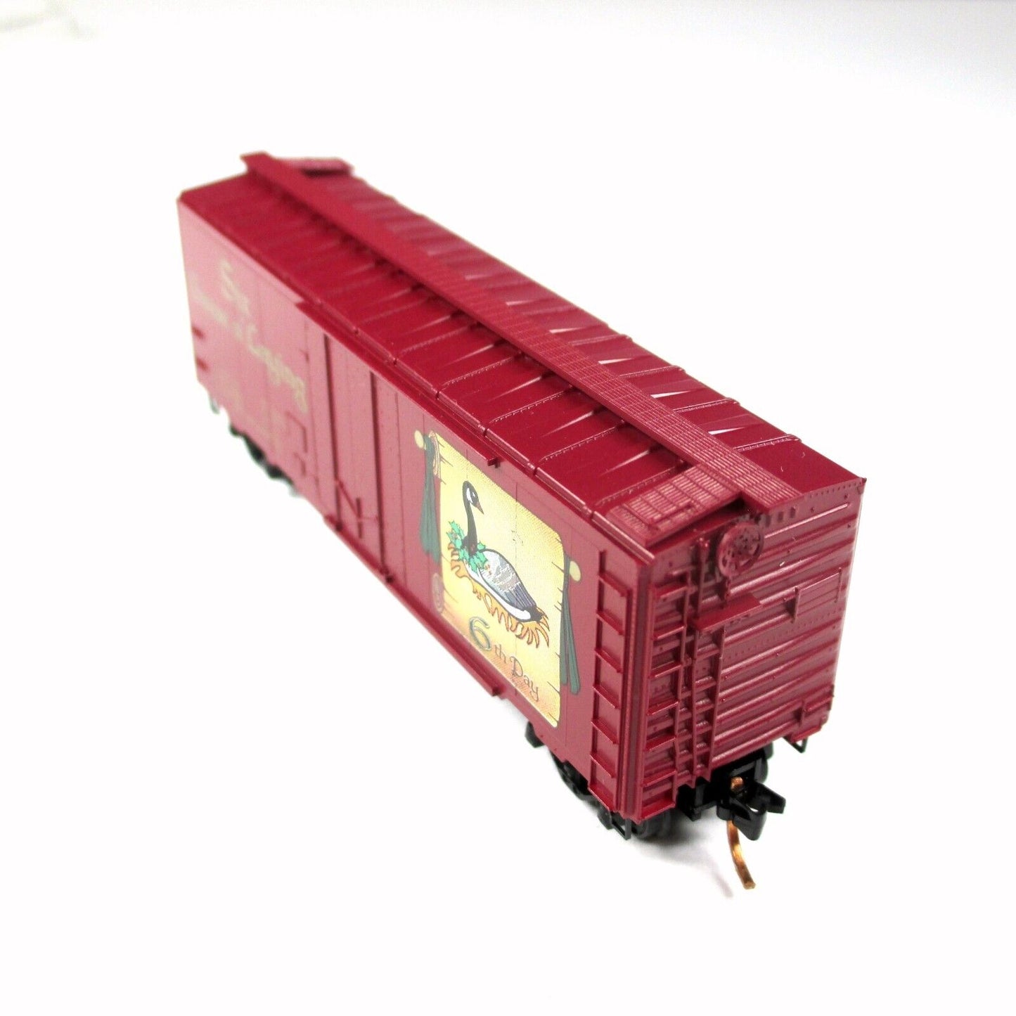 N Scale ***SIX GEESE LAYING*** 12 Days Christmas Box Car-- Micro Trains 02100506