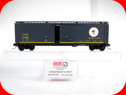 N Scale **CHESAPEAKE OHIO** CHESSIE KITTEN Box Car #21494 -Micro Trains 03100076