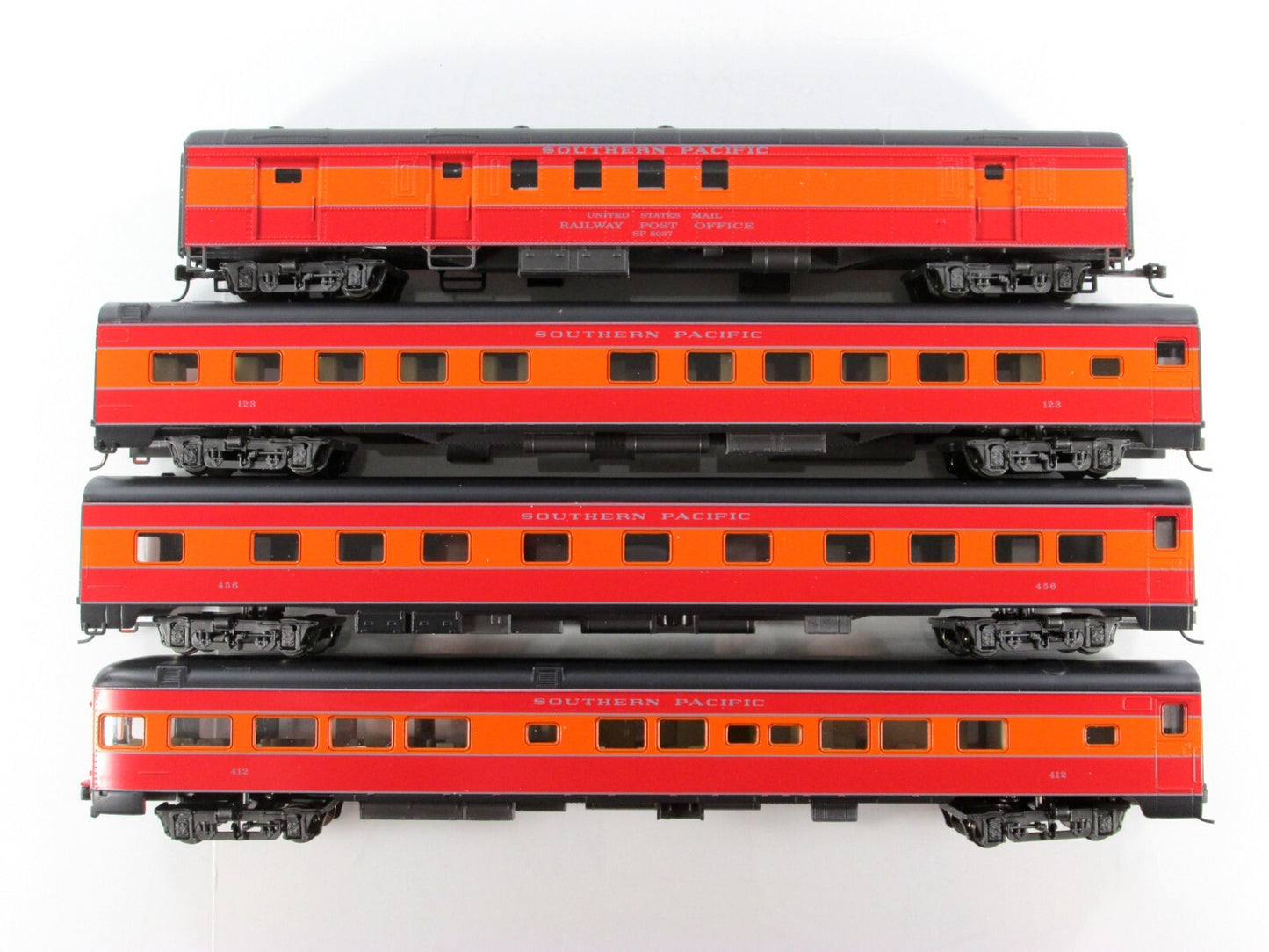 HO Scale *SOUTHERN PACIFIC* 1930s Passenger Set B - Rivarossi 6951, Knuckle Cplr