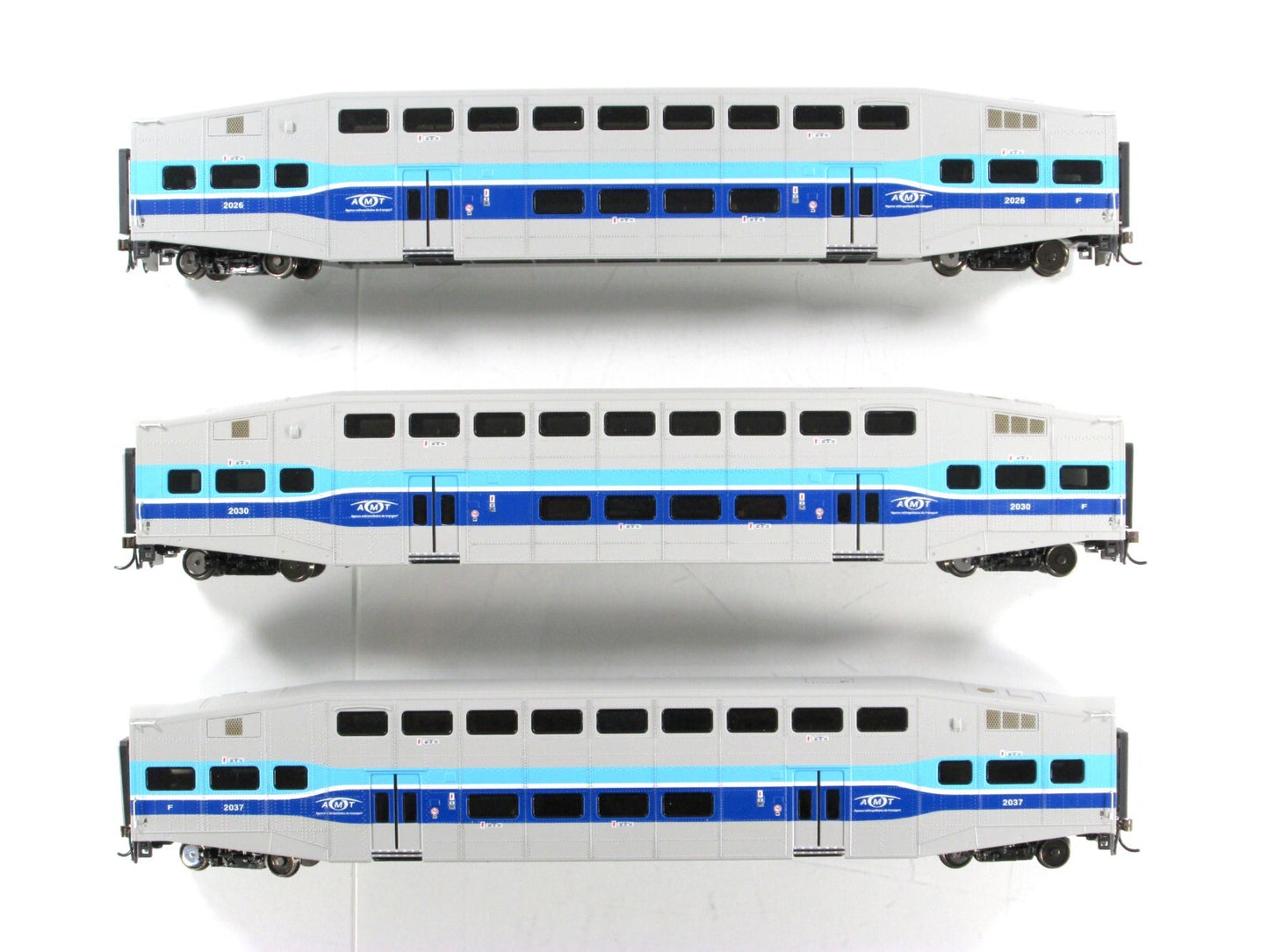 HO Scale ***AMT*** Bombardier Passenger Coaches #2026,2030,2037 -- Athearn 25967