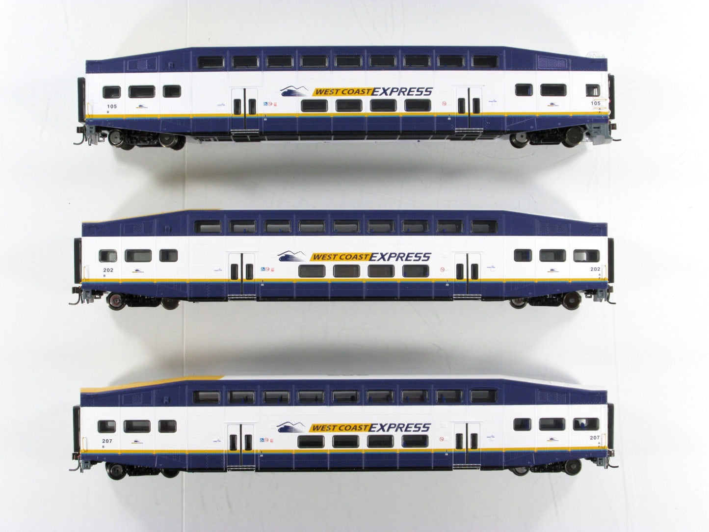 HO Scale ***WEST COAST EXPRESS*** Bombardier Set #105, 202, 207 - Athearn 25924