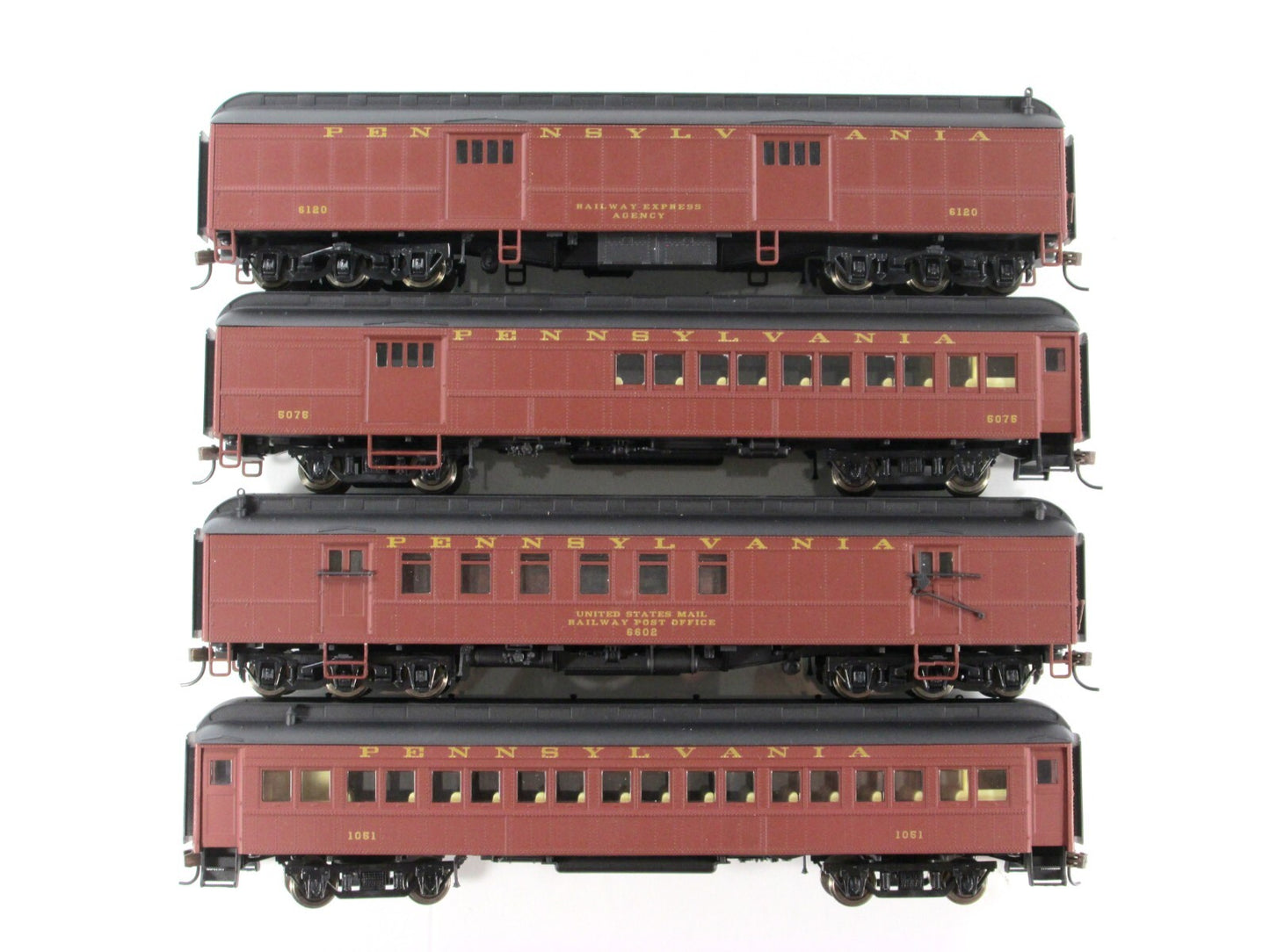 HO Scale ***PRR*** 60' Hvywt Passenger Set - Rivarossi RT600227, Knuckle Cplrs