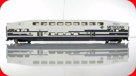 HO Scale ***METROLINK*** Bombardier Passenger Commuter Coach #145 - Athearn 2580