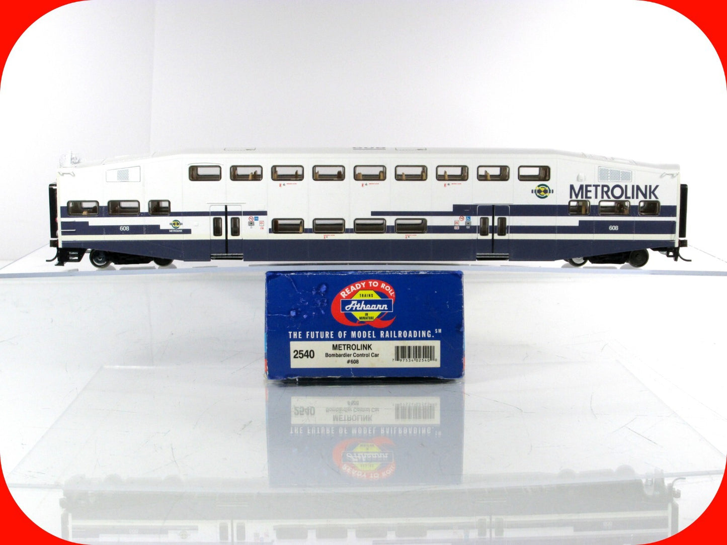 HO Scale ***METROLINK*** Bombardier Commuter Control Car #608 ---- Athearn 2540