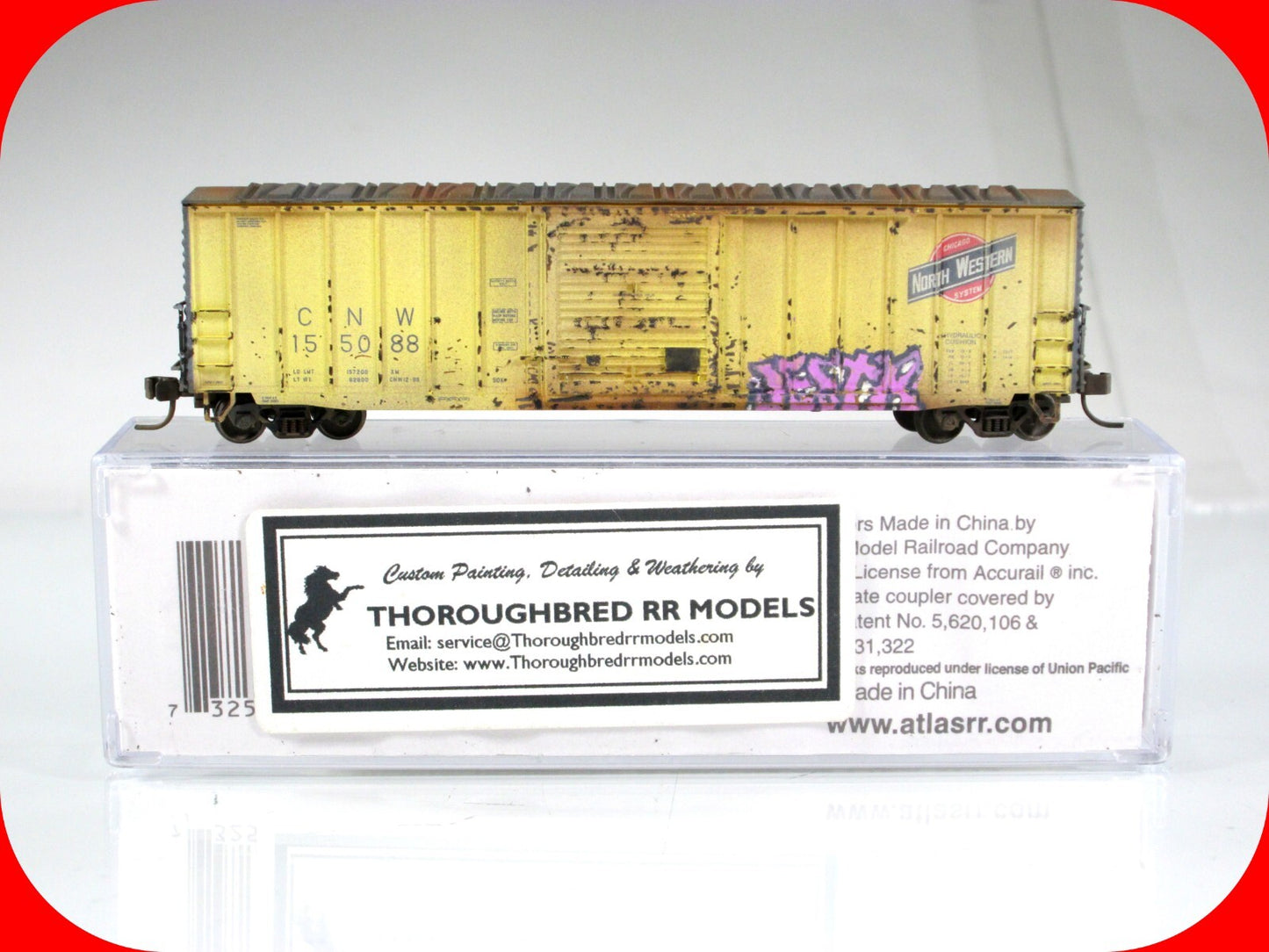 N Scale ***CNW*** Weathered & Graffiti 50' Box Car - Atlas & Thoroughbred Custom