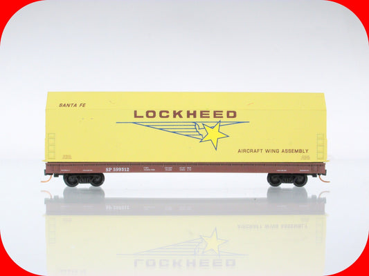 N Scale LOCKHEED Santa Fe Aircraft Assembly Skybox on Flat Car - SP 599312 - LBF