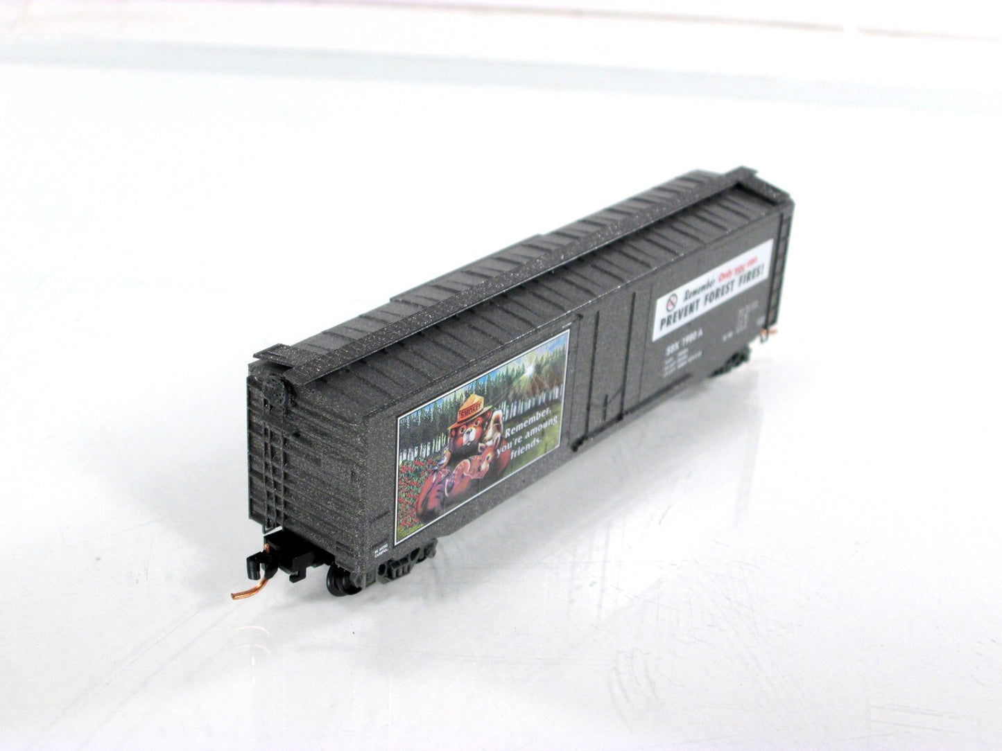 N Scale **SMOKEY BEAR** Fire Prevention Car 4, SBX 1980A - Micro Trains 03200404