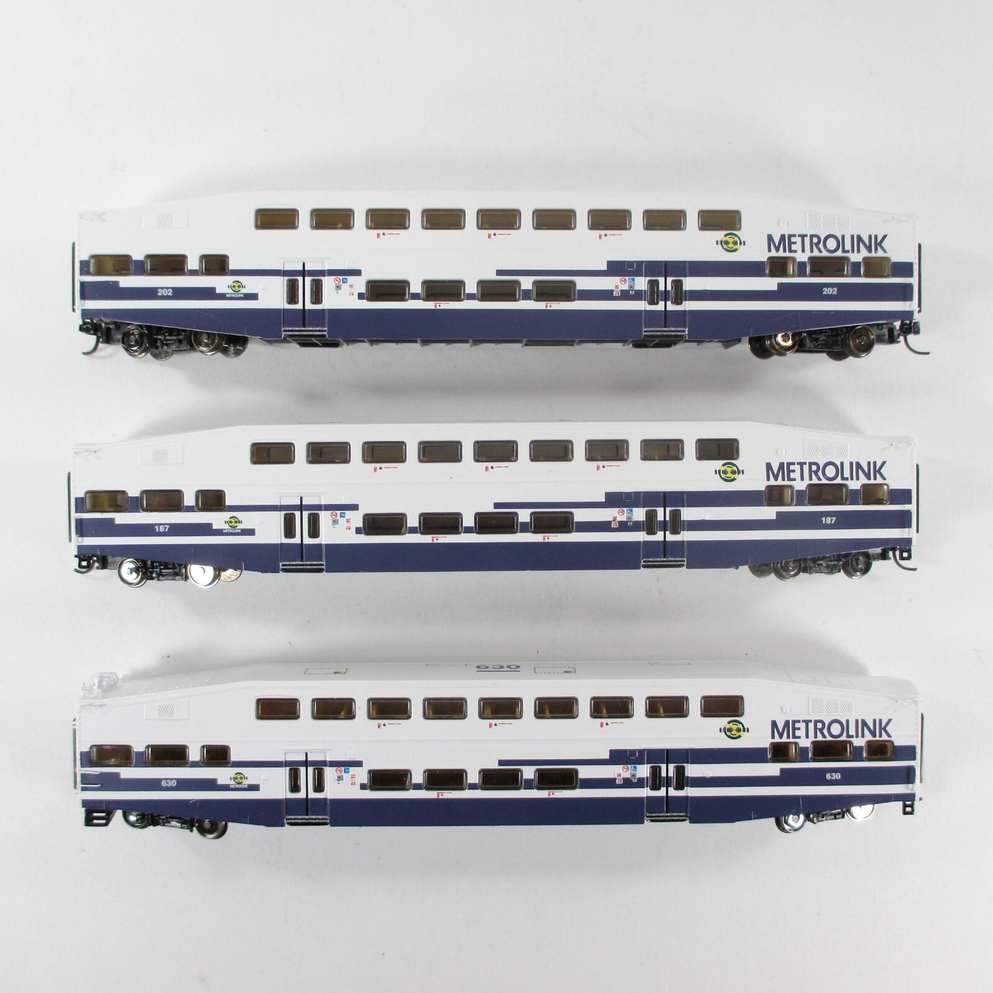N Scale ***METROLINK*** Bombardier Passenger Set #630, 107, 202 -- Athearn 10160