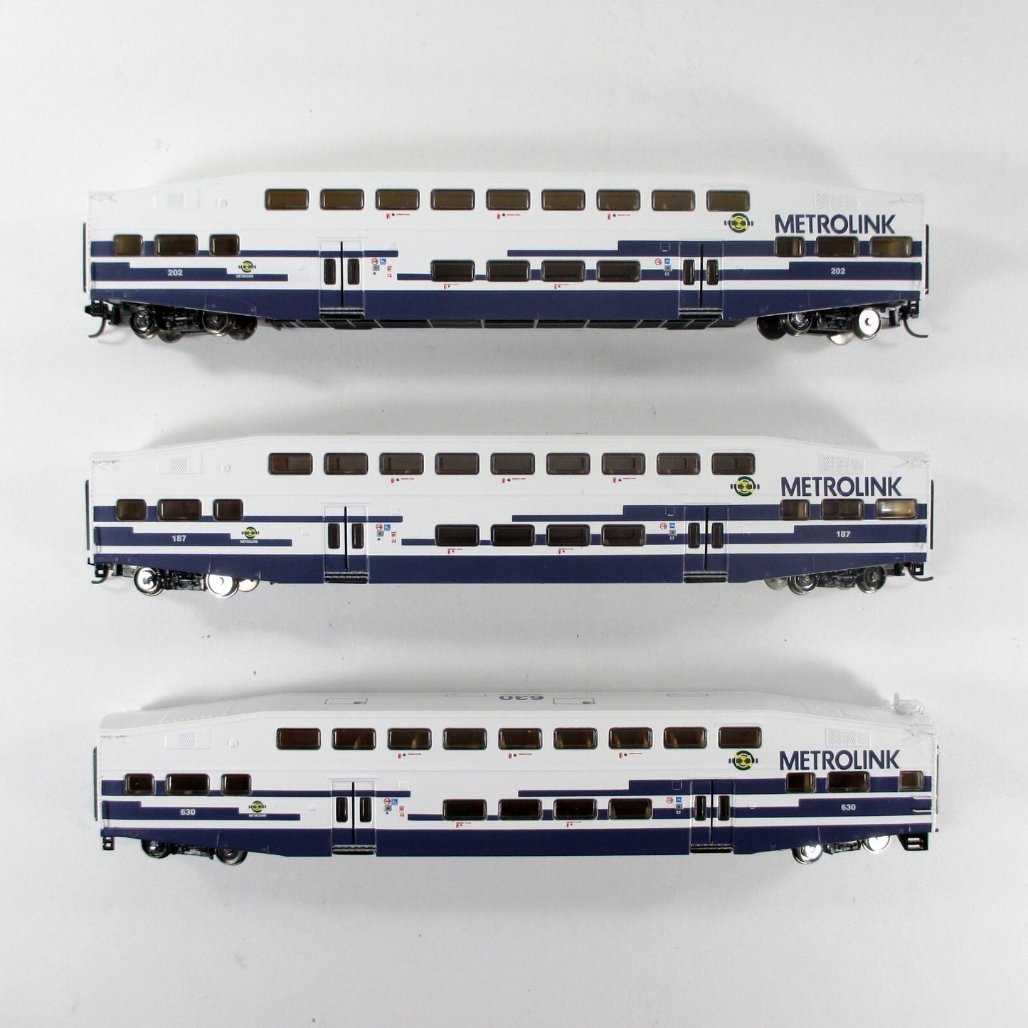 N Scale ***METROLINK*** Bombardier Passenger Set #630, 107, 202 -- Athearn 10160
