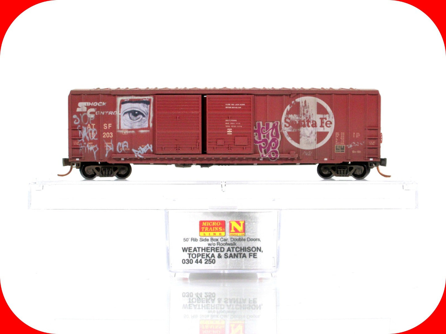 N Scale **SANTA FE** Weathered & Graffiti Box Car #18203 - Micro Trains 03044250