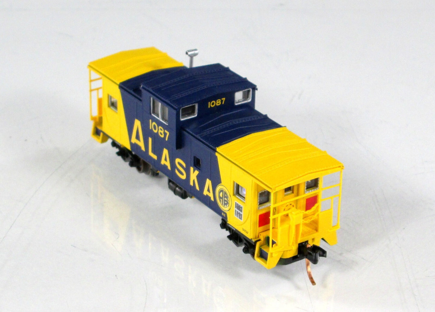 N Scale **ALASKA** EV Cupola Caboose, ARR #1087 - Atlas 30579, MTL Cplrs ***RARE