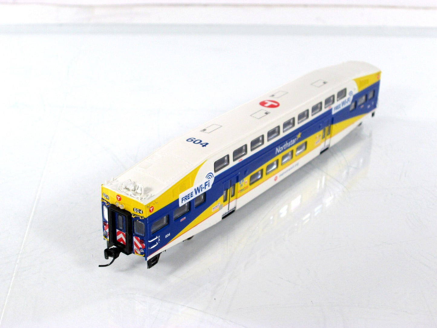 N Scale ***NORTHSTAR*** Bombardier Commuter Control Car #604 ----- Athearn 26008