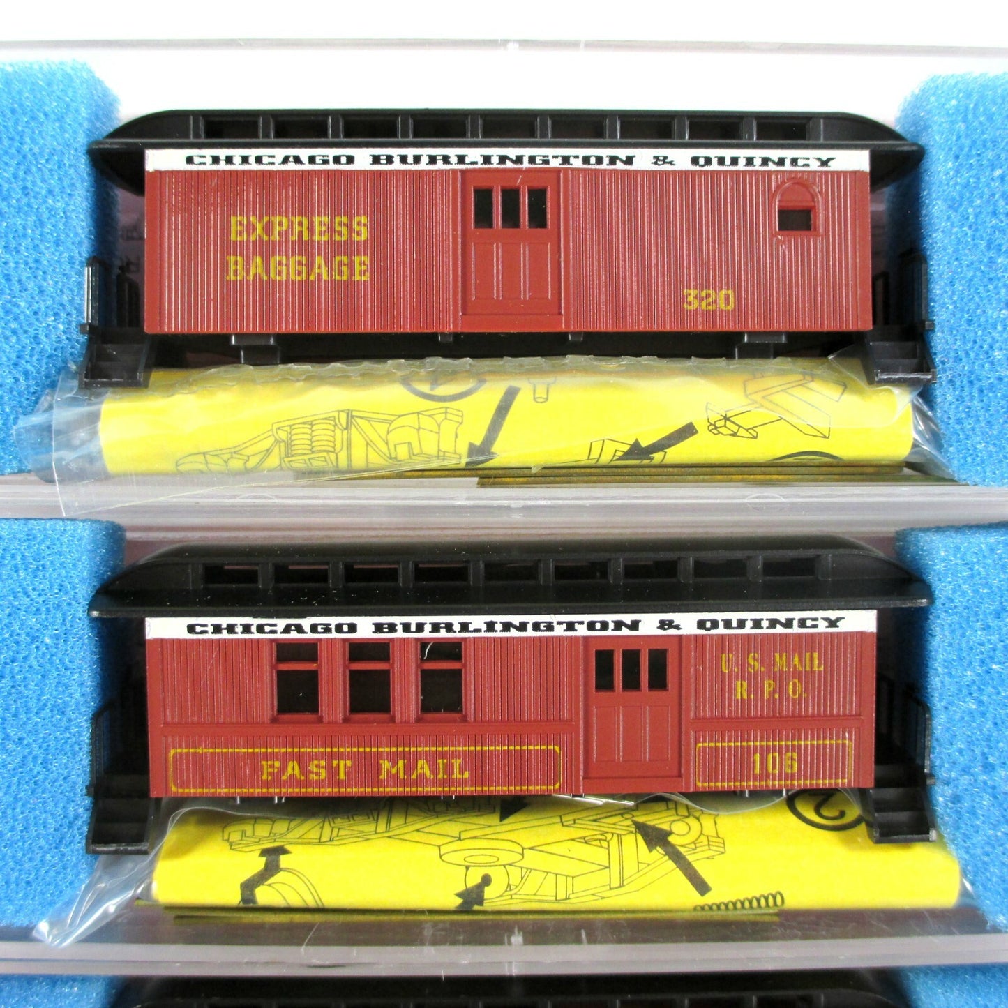 N Scale **CB&Q** Chicago Burlington Overton Old Time Passenger 4-Set, Roundhouse