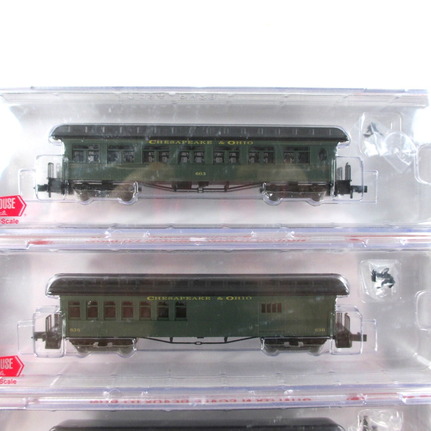 N Scale  **CHESAPEAKE & OHIO** Overland Passenger Set - Roundhouse 89489 **RARE*