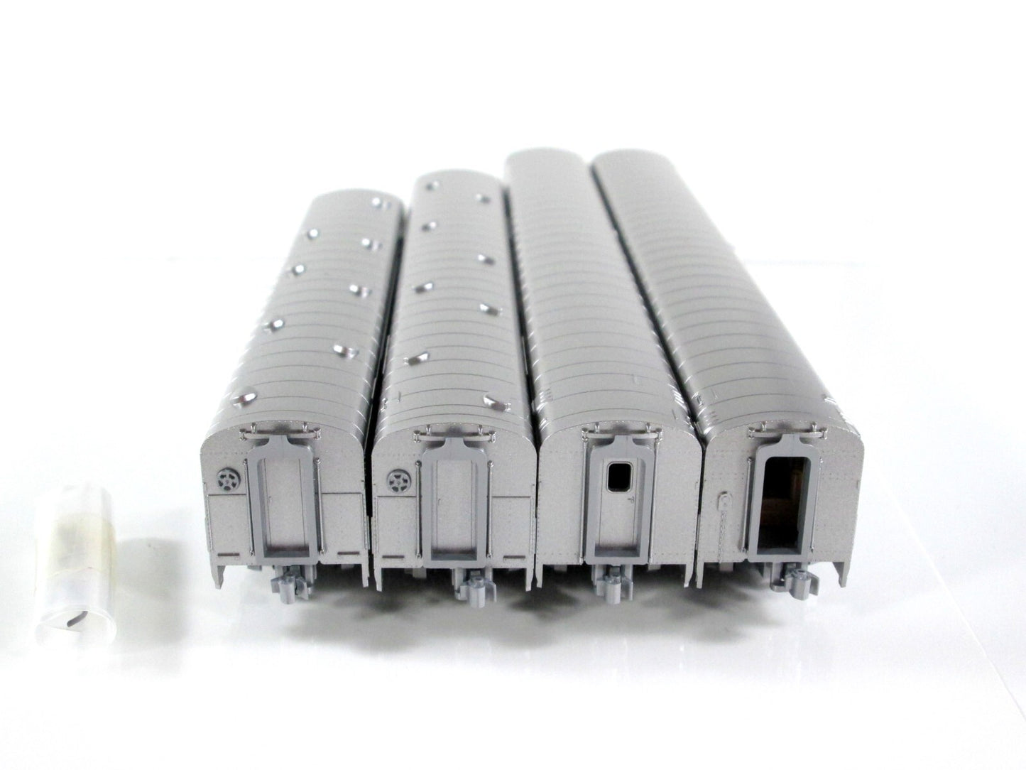 N Scale ***SANTA FE SUPER CHIEF*** Lightweight Passenger Set B - Kato 106-6002