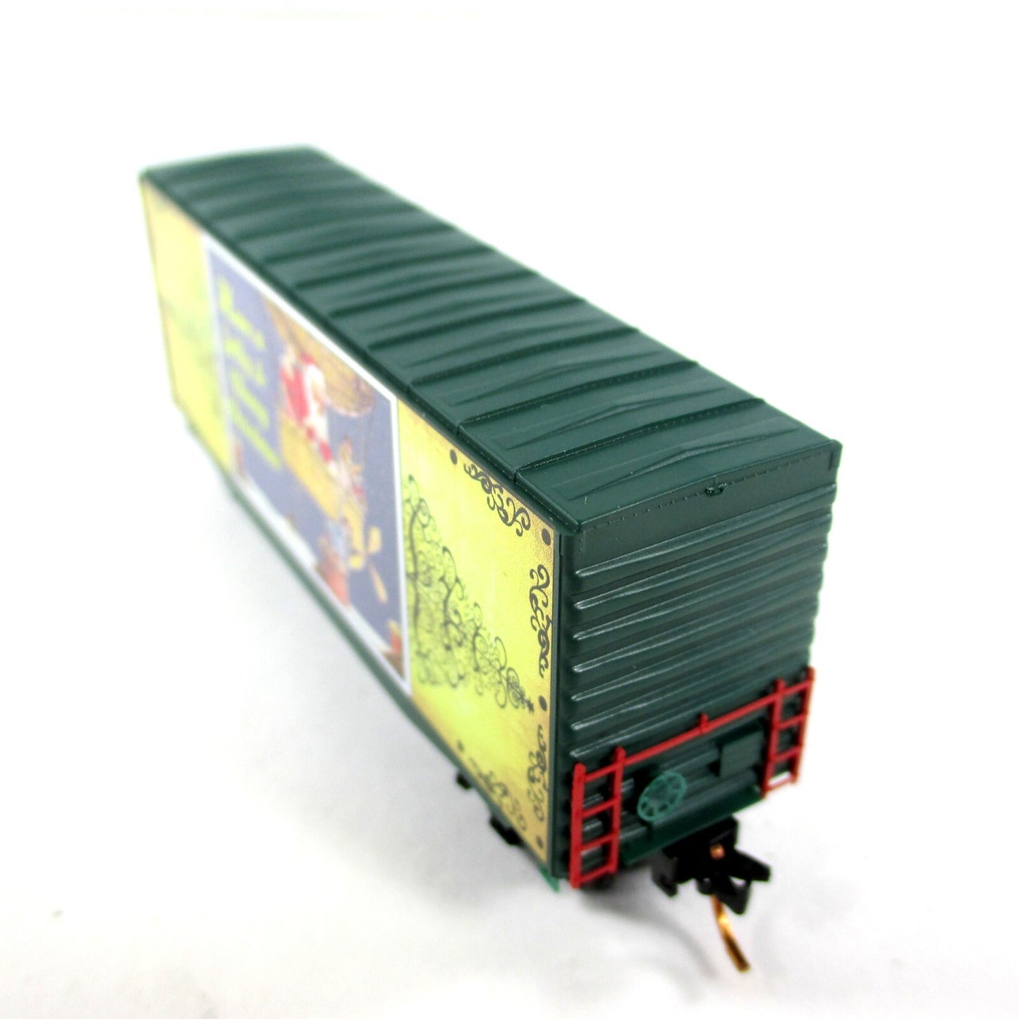 N Scale VINTAGE CHRISTMAS POSTCARD ***Rooftop Delivery*** Box Car - MTL 10100818