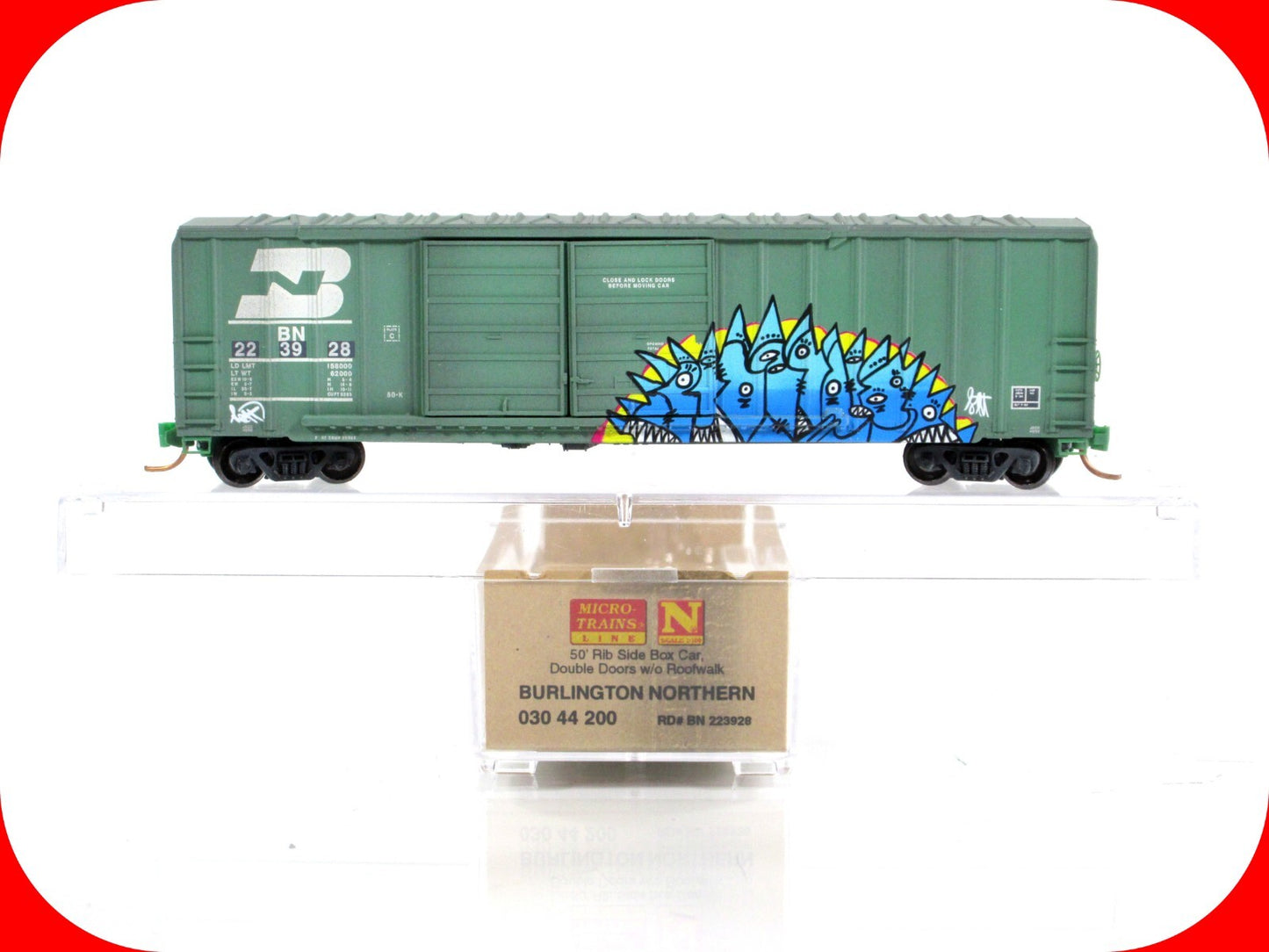 N Scale **BURLINGTON NORTHERN** Weathered Box Car #223928-Micro Trains 03044200