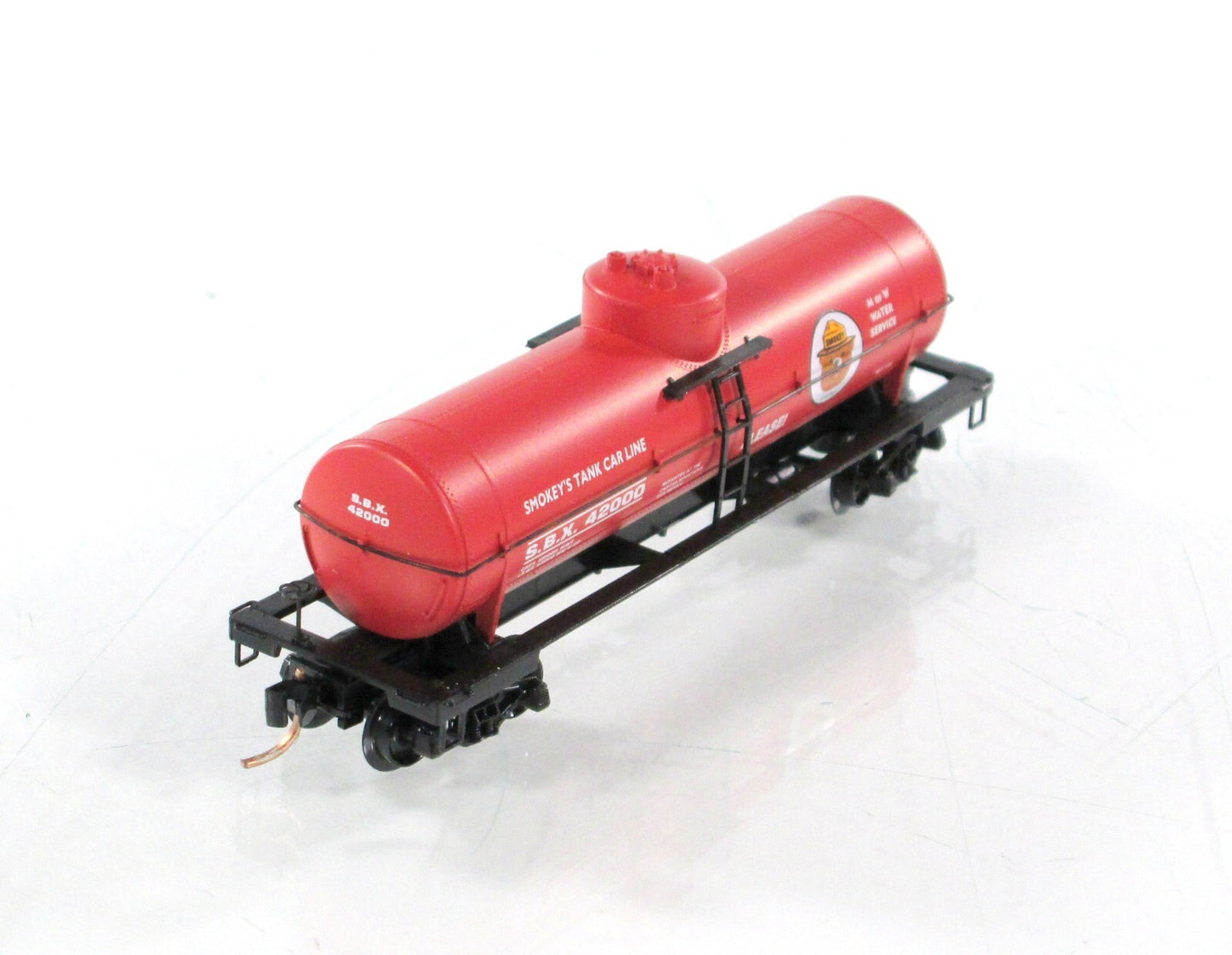 N Scale ***SMOKEY BEAR*** MoW Fire Water Tank Car, SBX 4200 - Micro Trains 65460