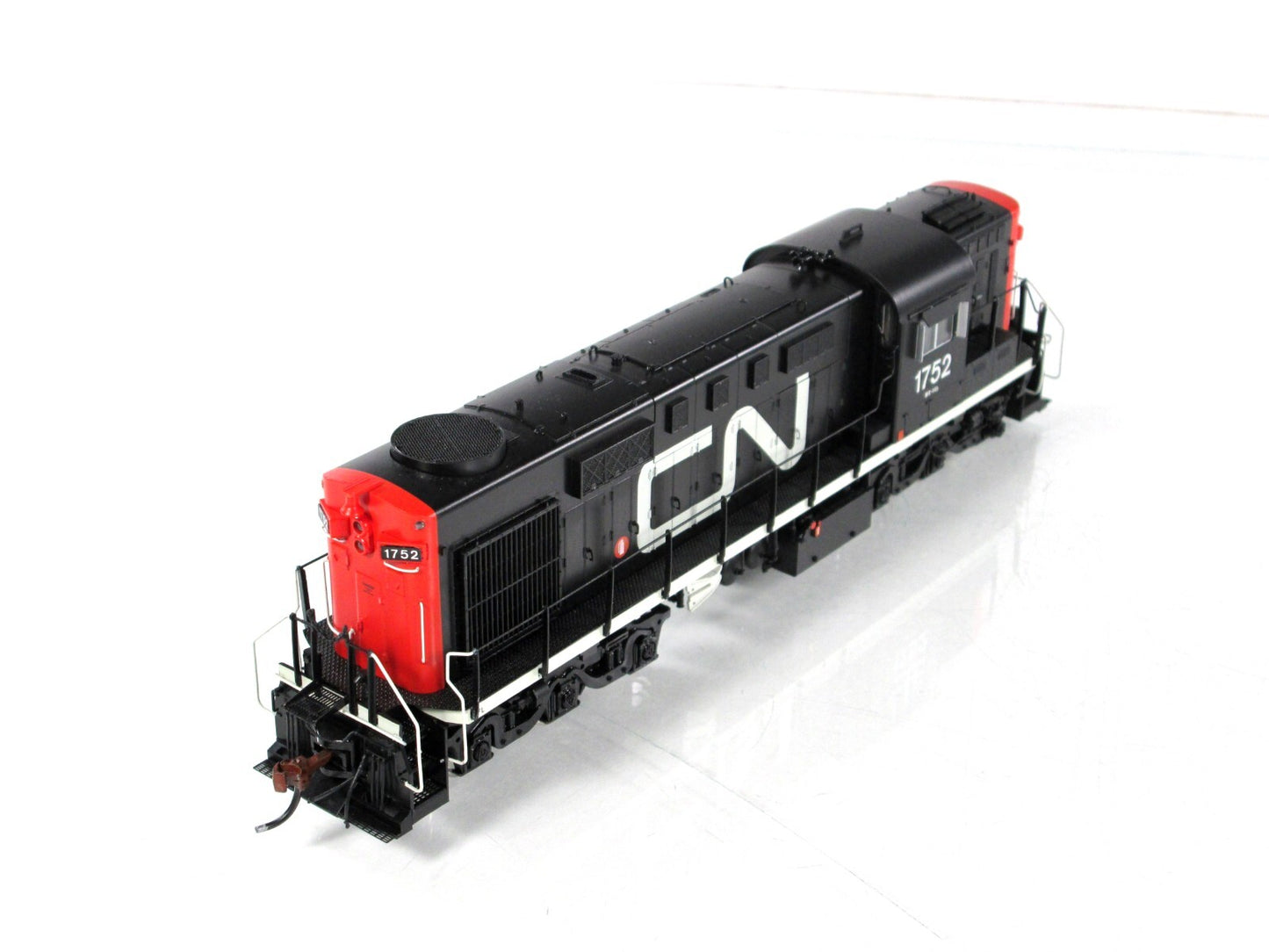 HO Scale **CANADIAN NATIONAL** MLW RSC-14 #1742 - Rapido Trains 32050, DCC Ready