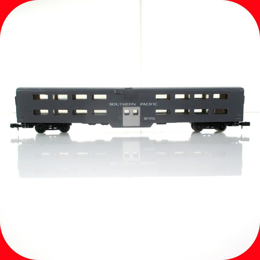 N Scale SOUTHERN PACIFIC Bi-Level Commuter Coach Car - SP #3731 -  Arnold 0357-S