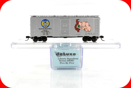N Scale US 8th AIR FORCE LIBERTY SQUADRON 5 by 5 40' Box Car, DELUXE INNOVATIONS