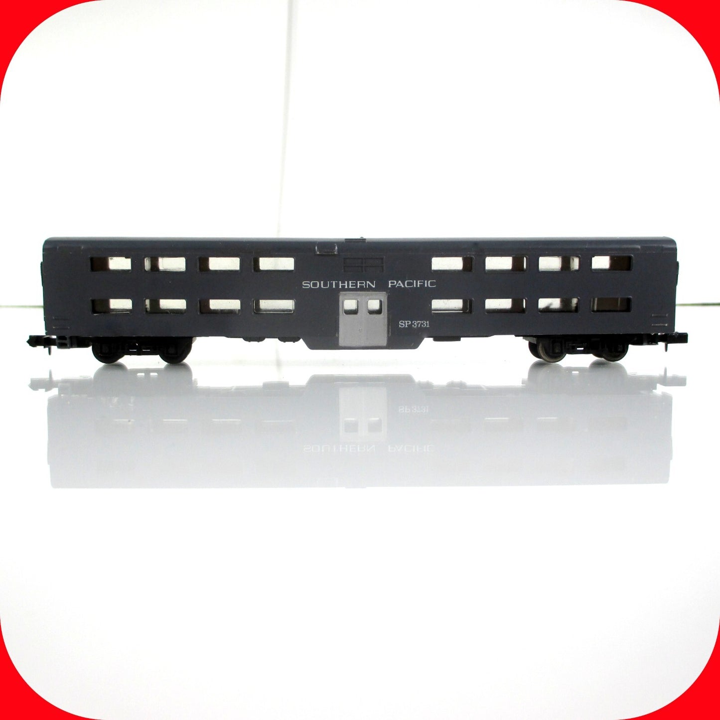 N Scale SOUTHERN PACIFIC Bi-Level Commuter Coach Car - SP #3731 -- Arnold 0357-S