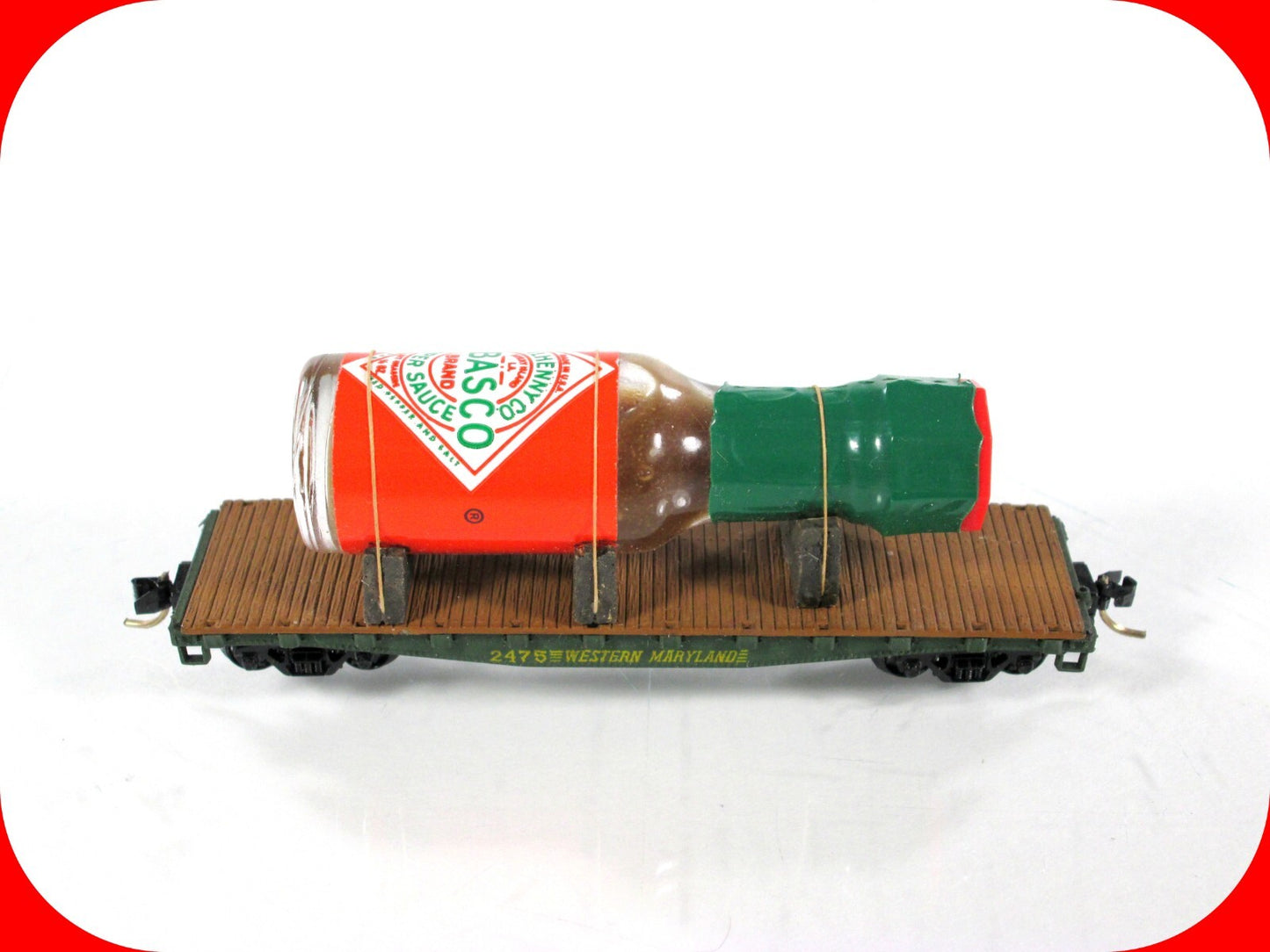 N Scale ***TOBASCO SAUCE*** Bottle on 40' Flat Car, WM 2475 - TRIX, MTL Couplers