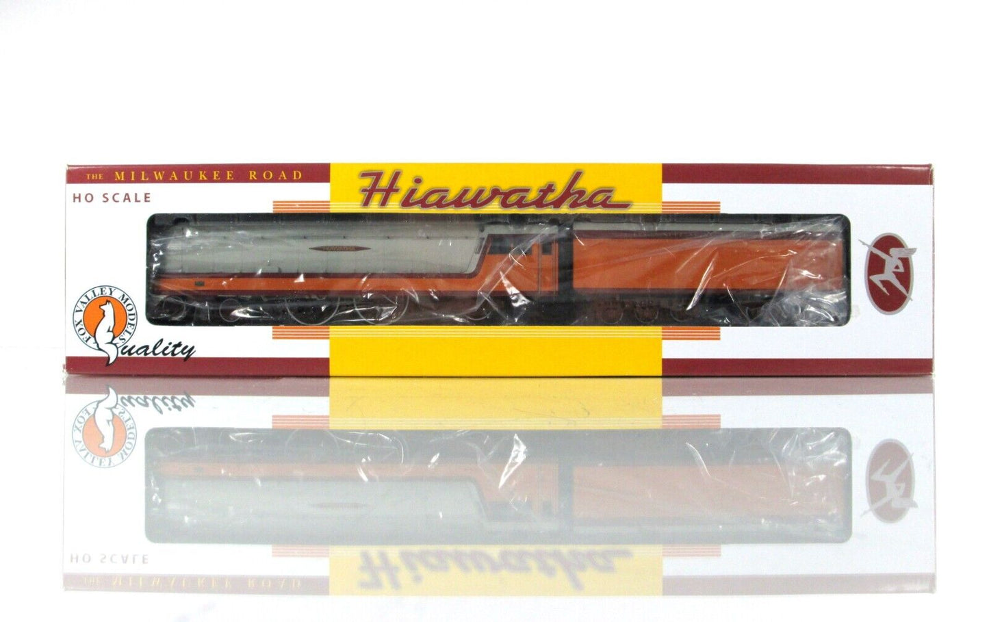 HO Scale **MILWAUKEE** 1935 Hiawatha Class A 4-4-2 - FOX VALLEY 10001, DCC Ready