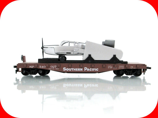HO Scale ***SOUTHERN PACIFIC*** 40' Flat Car w/ Airplane Load #540027 - Athearn