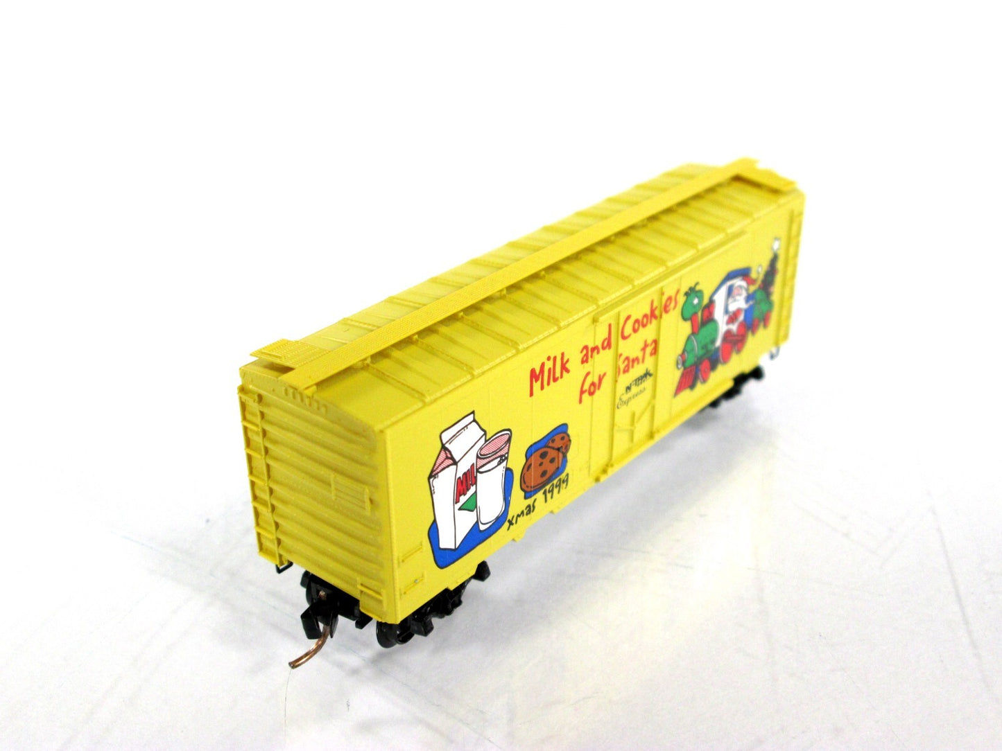 N Scale **MILK & COOKIES for SANTA** Xmas Box Car - Micro Trains Special ***RARE