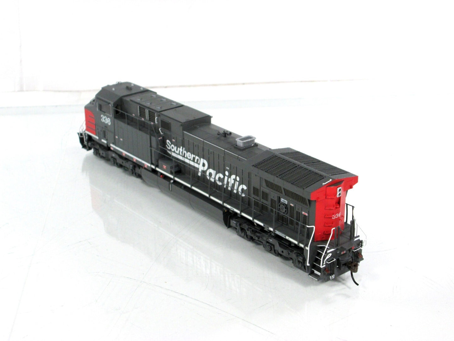 HO Scale **SOUTHERN PACIFIC** AC4400CW #336 - Athearn G31658, DCC Tsunami2 Sound