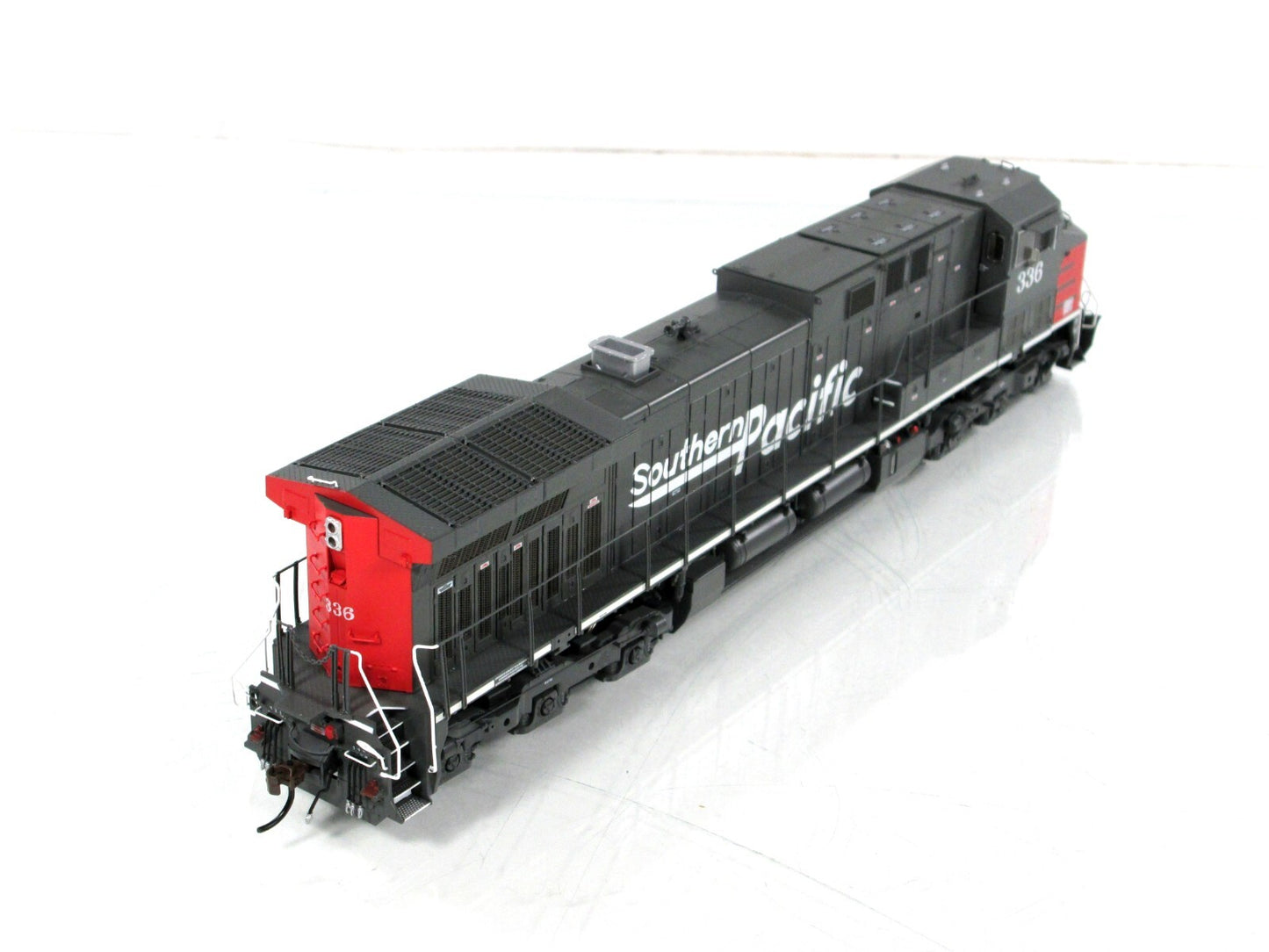 HO Scale **SOUTHERN PACIFIC** AC4400CW #336 - Athearn G31658, DCC Tsunami2 Sound