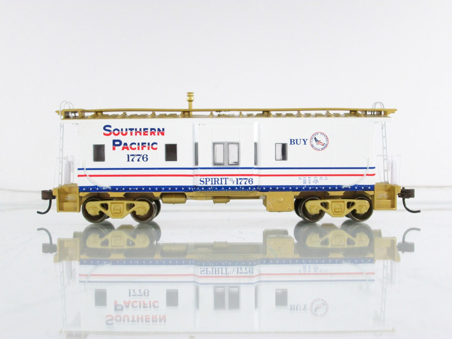 HO Scale ***SOUTHERN PACIFIC - 1776 BICENTENNIAL*** Bay Caboose -- Athearn 75665