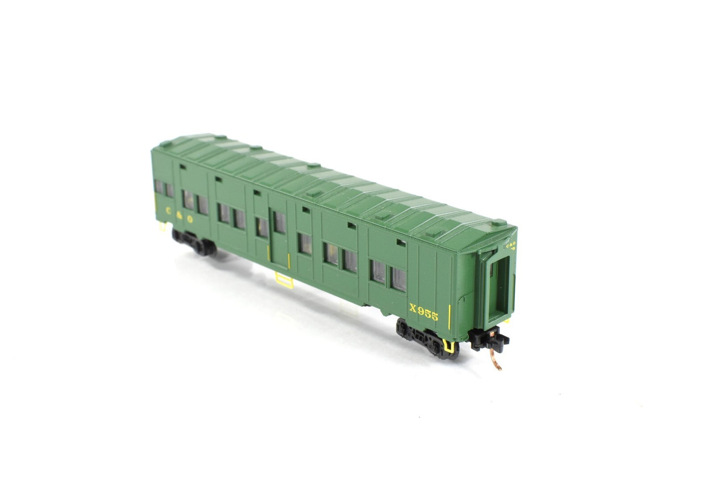 N Scale ***CHESAPEAKE & OHIO*** Troop Sleeper Car # X955 - Micro Trains 116030.2