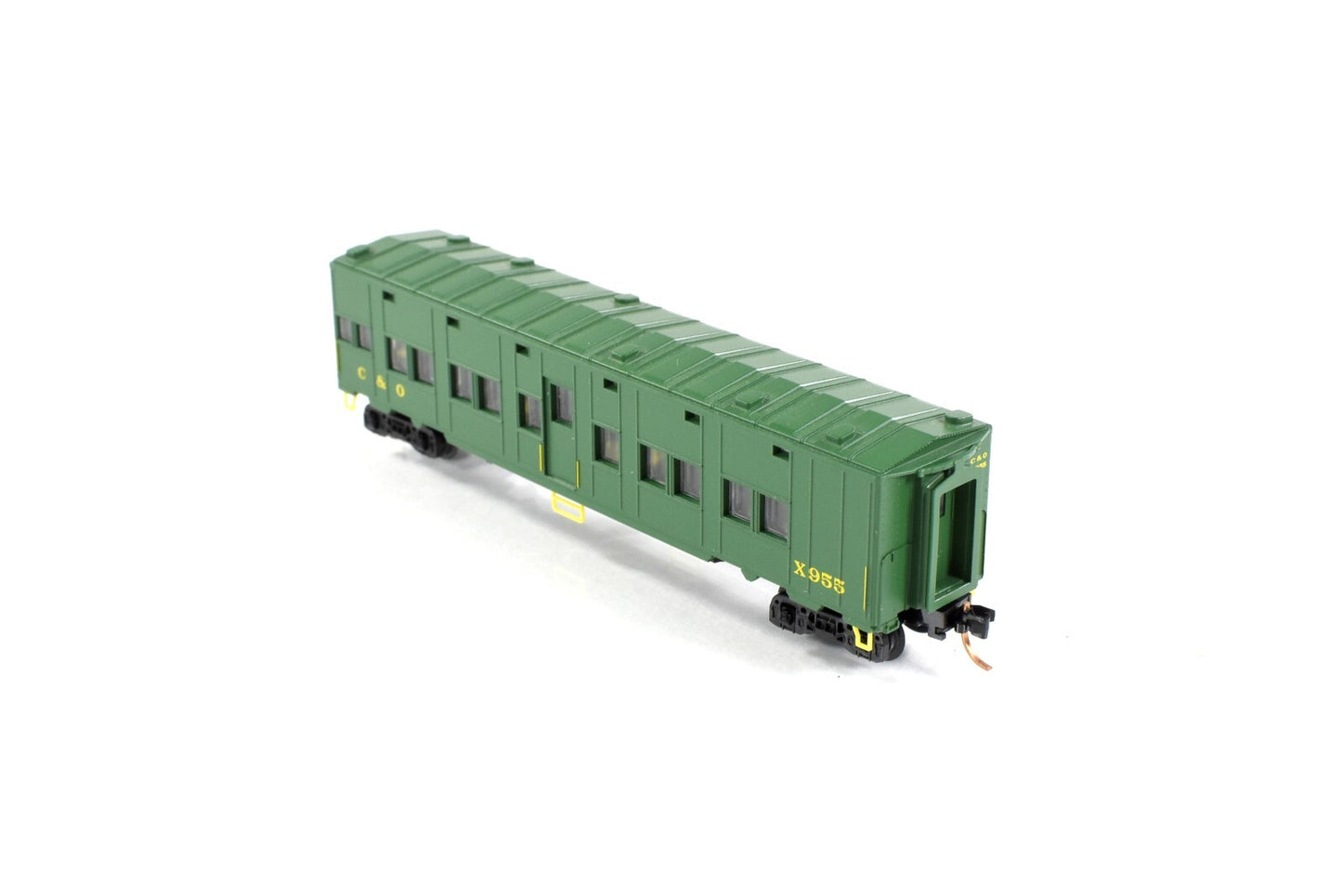 N Scale ***CHESAPEAKE & OHIO*** Troop Sleeper Car # X955 - Micro Trains 116030.2
