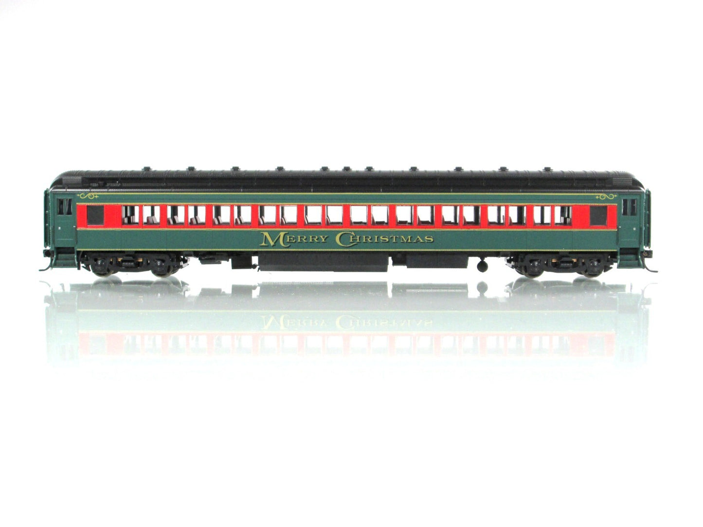 HO Scale **MERRY CHRISTMAS** P70 Passenger Coach - Broadway 6452, Lighted **RARE
