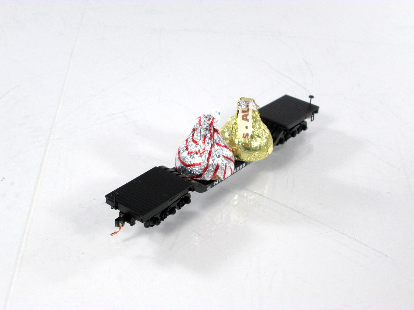 N Scale **HUGS & KISSES** Lancaster 2001 Concept Car  - MTL, Lowell Smith **RARE