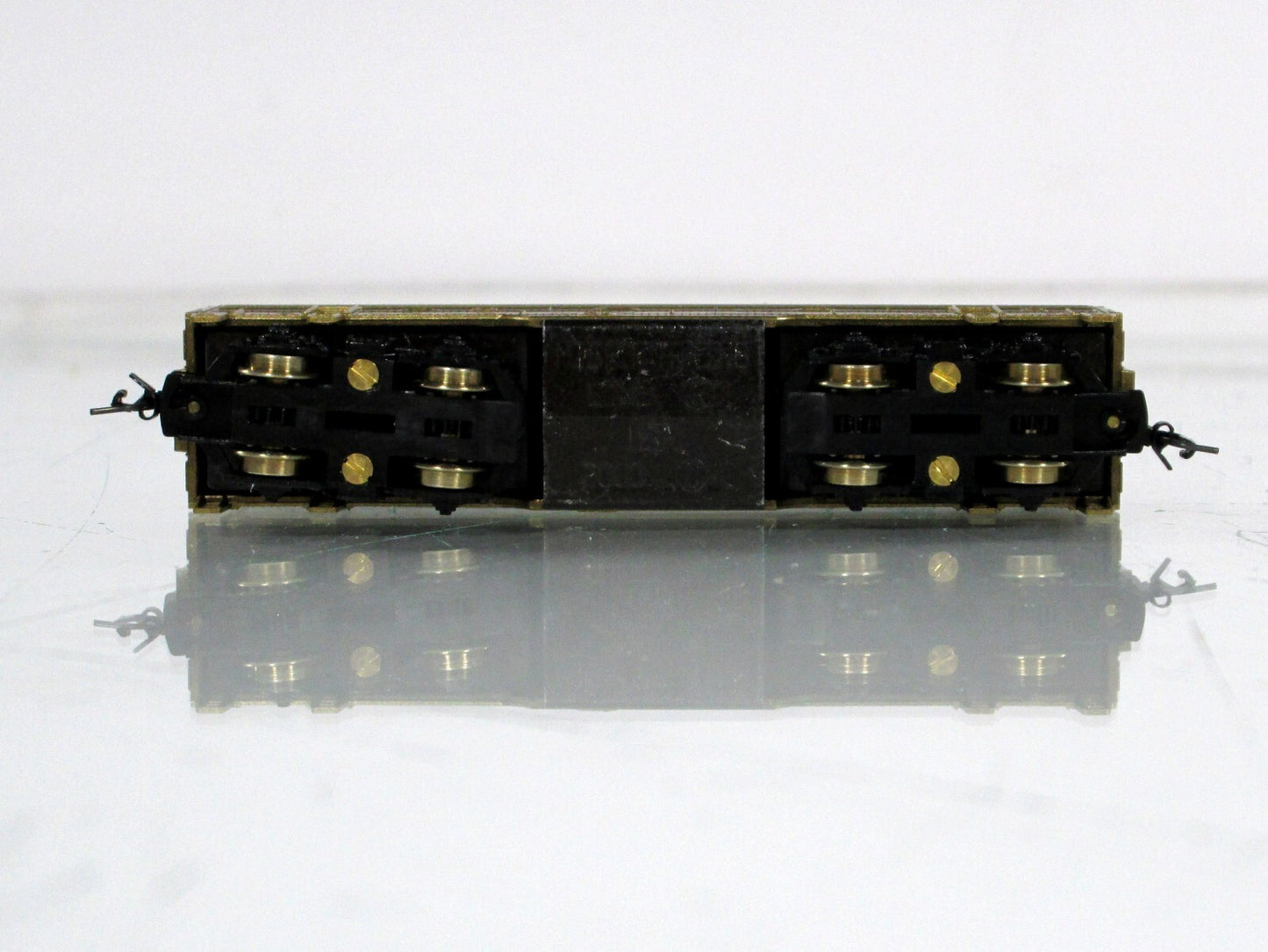 Z Scale ***12 DAYS of CHRISTMAS*** F7-B Dummy Locomotive - Micro Trains 98012510