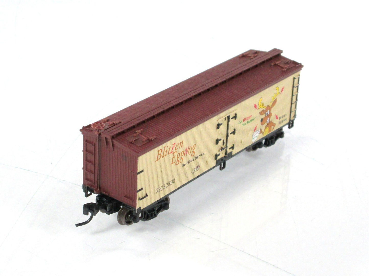 N Scale ***BLITZEN EGGNOG*** 40' Christmas Reefer #2004B - Atlas NTX-02 **RARE**